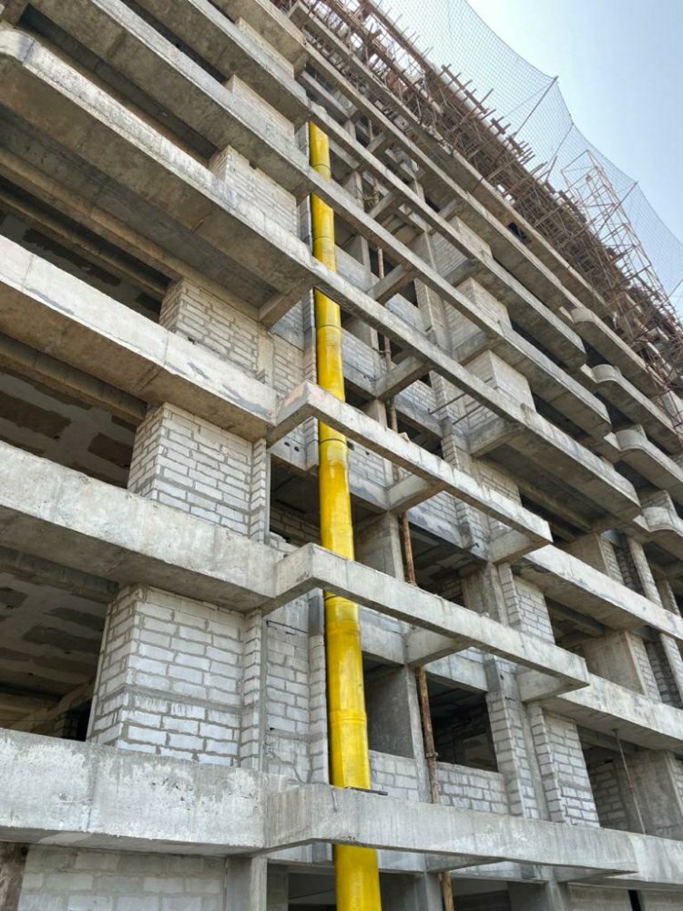Construction Debris Chute Systems: Safety Guide